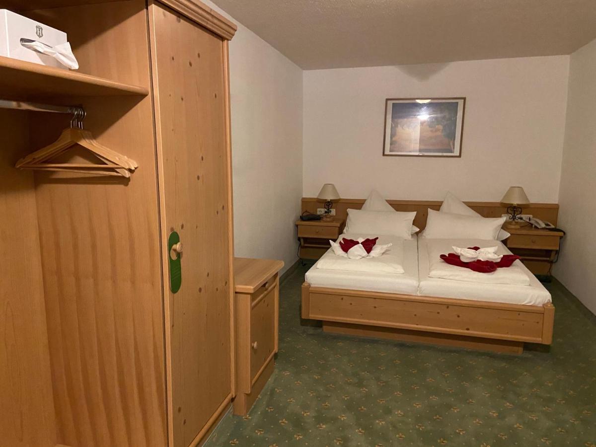 Muldenschlosschen Hotel Lunzenau Zewnętrze zdjęcie
