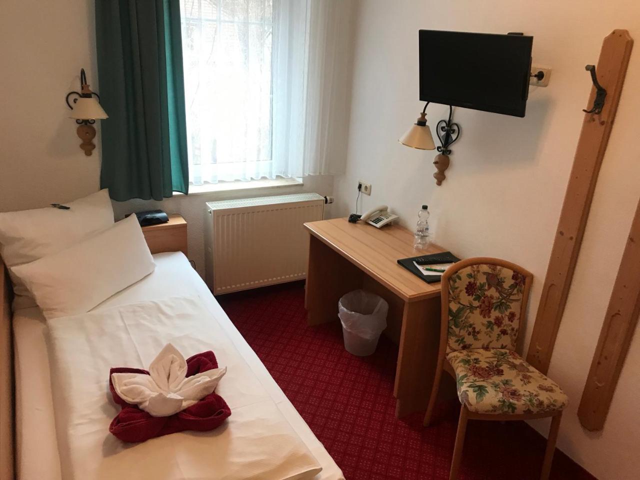 Muldenschlosschen Hotel Lunzenau Zewnętrze zdjęcie
